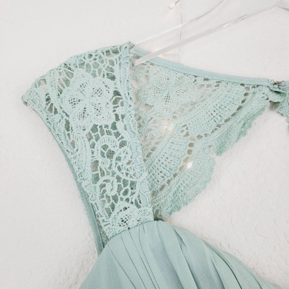 Lulu’s Novela Mint Green Crochet Lace Sweetheart Bodice Cutout Back Maxi Dress - Picture 6 of 10